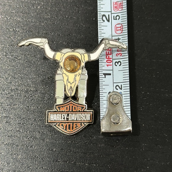 Harley-Davidson Steer Skull Pin - Picture 3 of 4